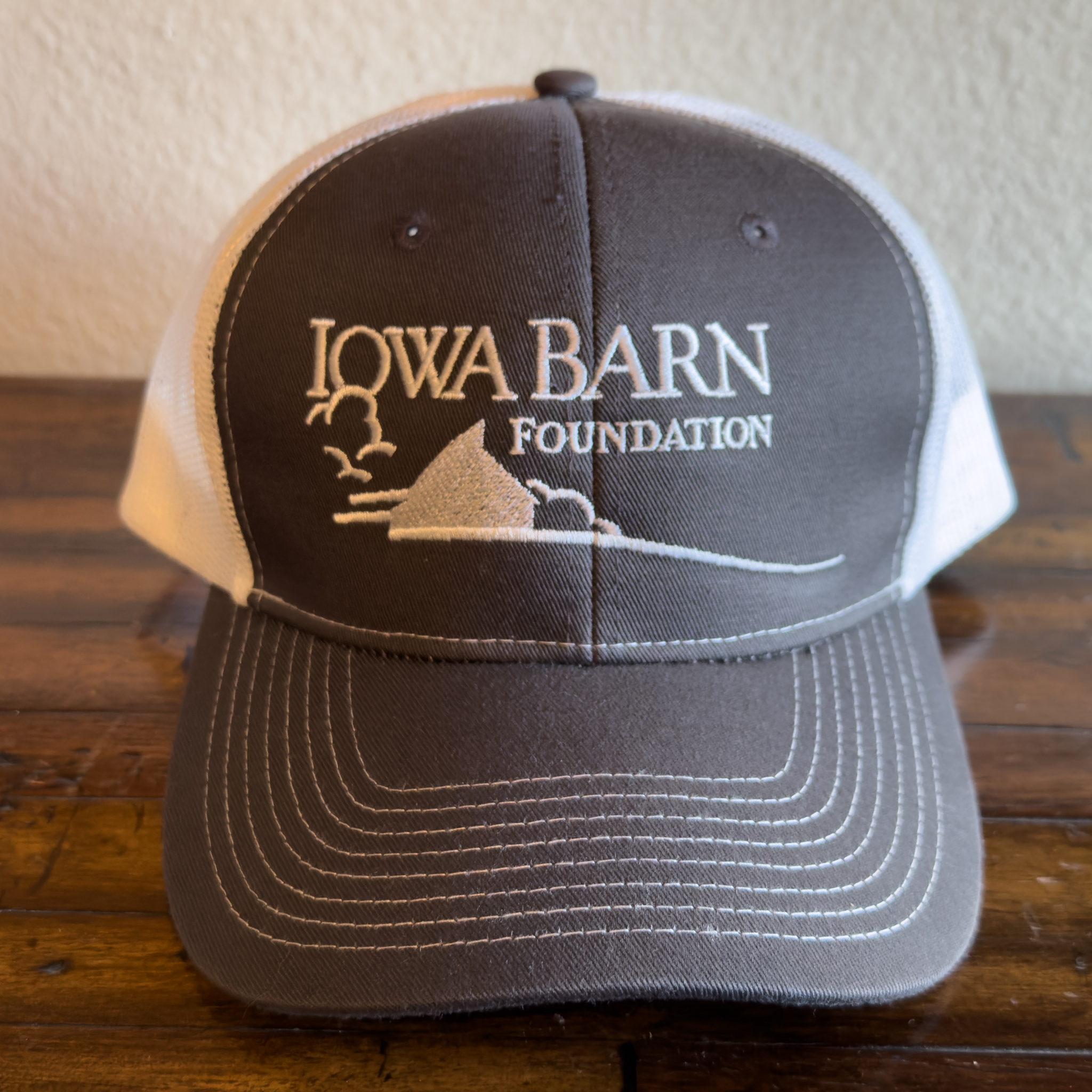 Iowa Barn Foundation Trucker Hat – Gray